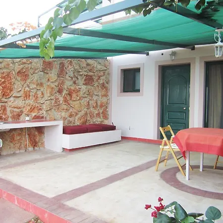 Santa Xenia Apartment *