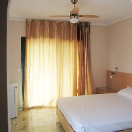 Santa Xenia Apartment