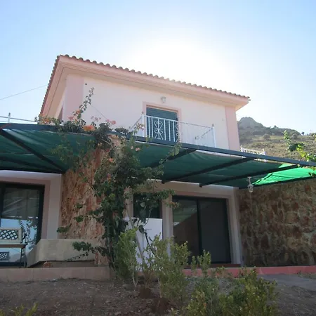 Santa Xenia Apartment